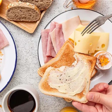 Ibis Budget Centre *